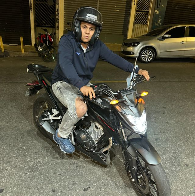 Guilherme theodoro B****